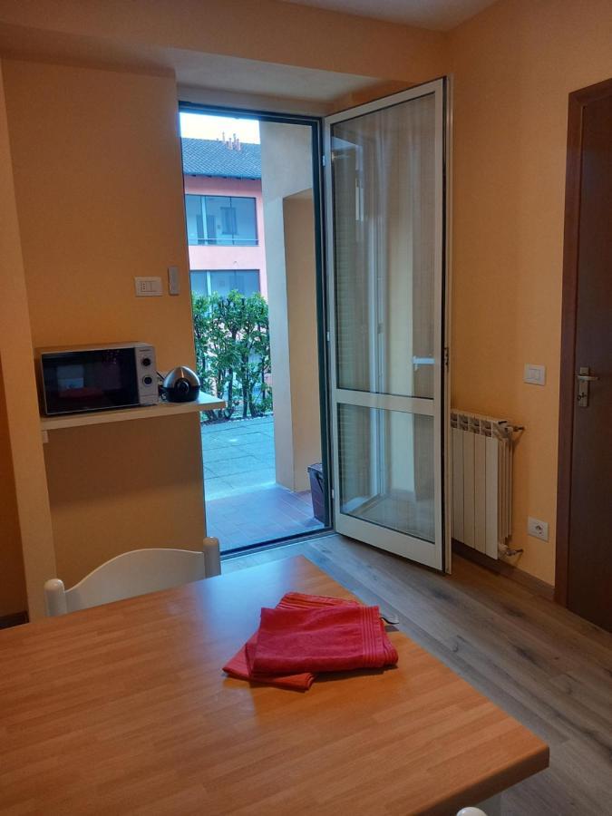 Sunshine Guesthouse Cannero Riviera Buitenkant foto